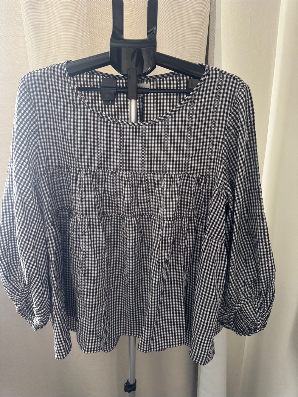 Max Studio  XL  Black & White Gingham Peasant Top - Women
